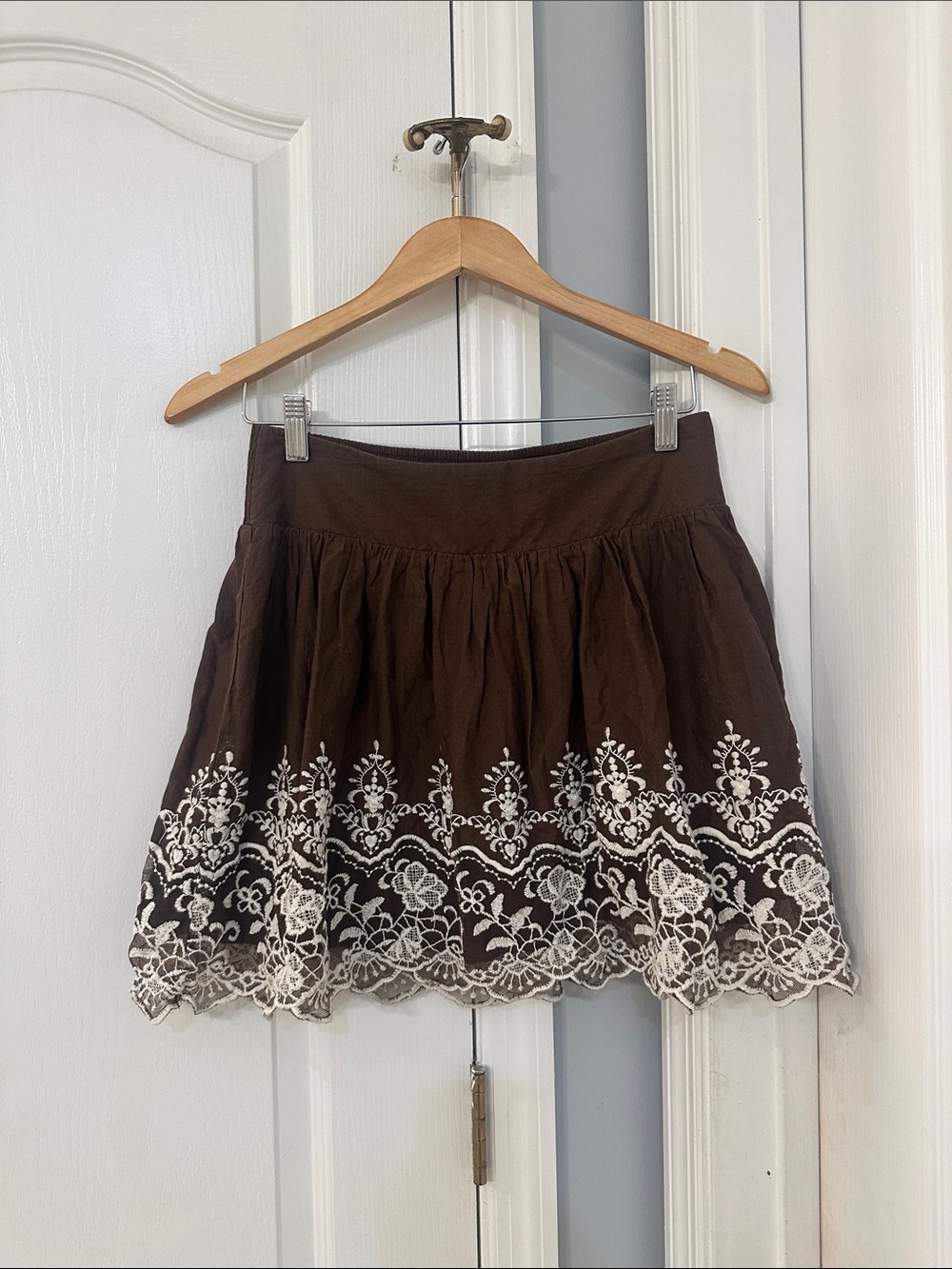 Vintage 100% Cotton Charlotte Russe Brown Skirt with White Embroidery